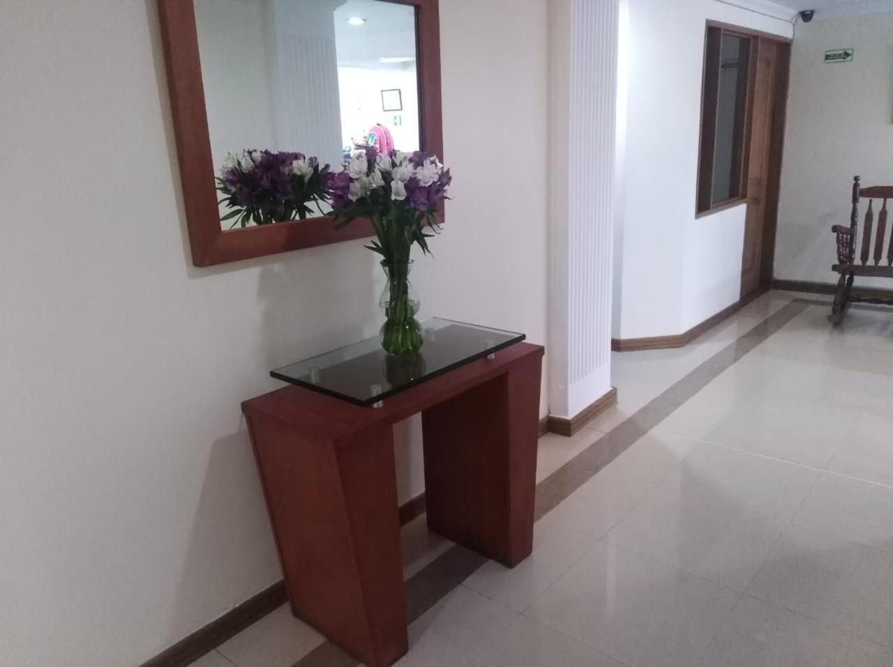 Hotel Casa La Riviera Bogotá Esterno foto