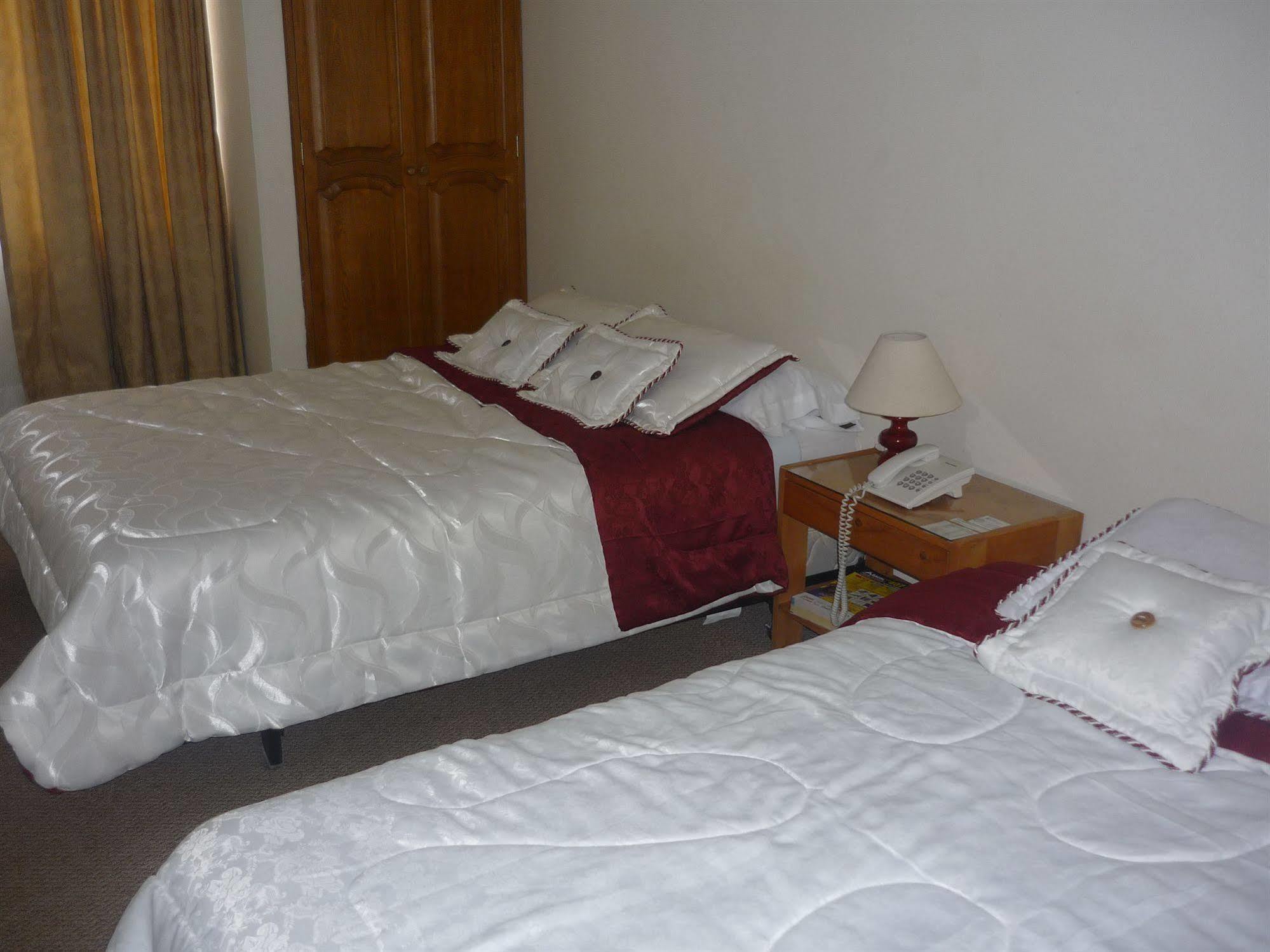 Hotel Casa La Riviera Bogotá Esterno foto
