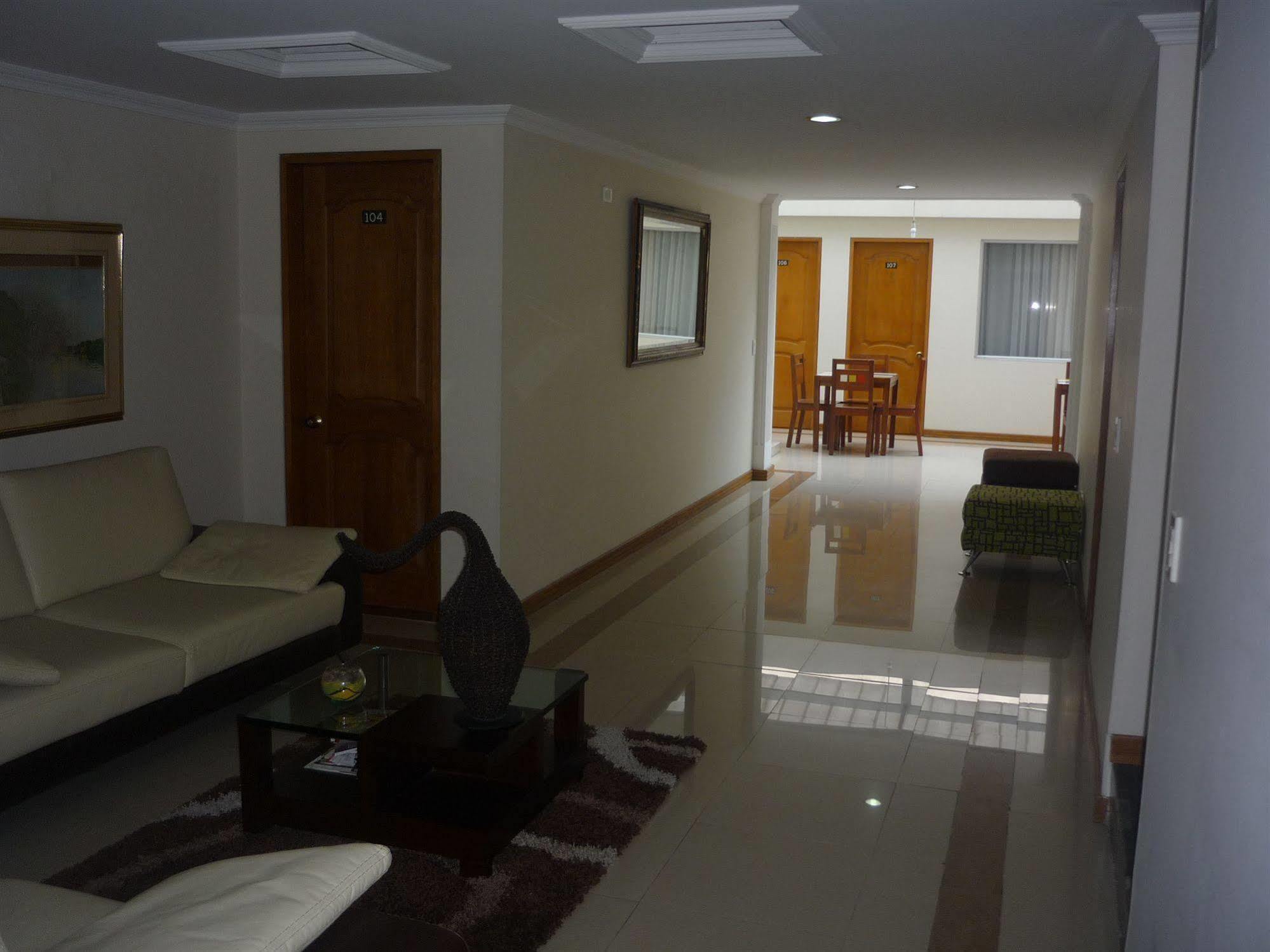 Hotel Casa La Riviera Bogotá Esterno foto