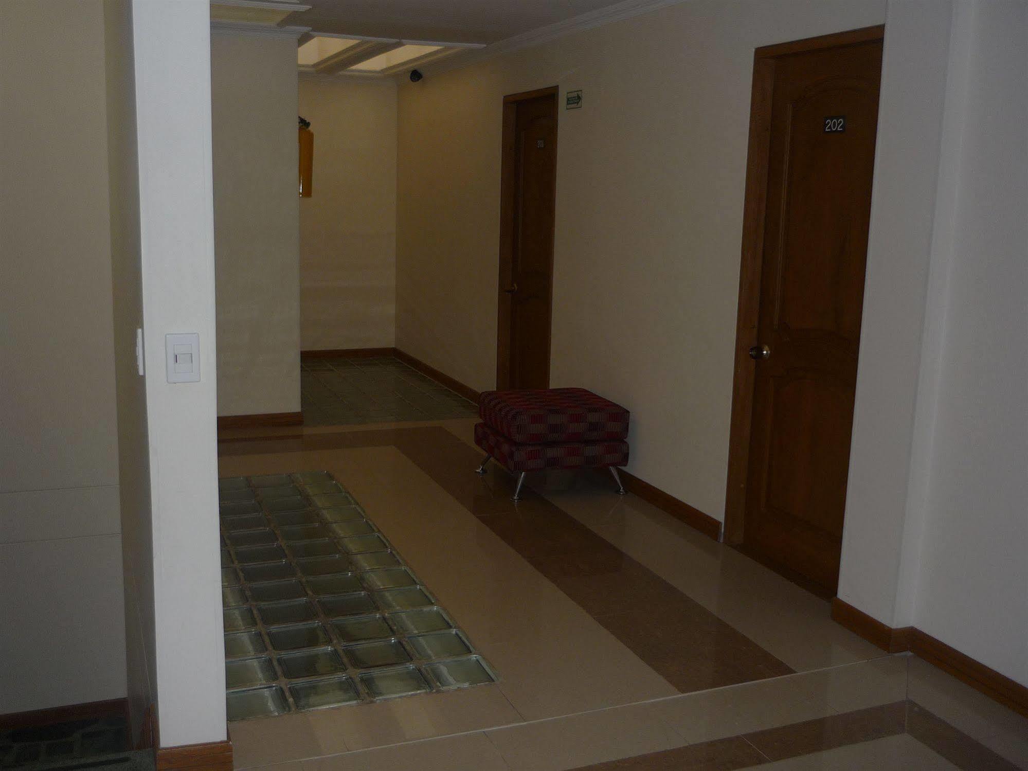 Hotel Casa La Riviera Bogotá Esterno foto
