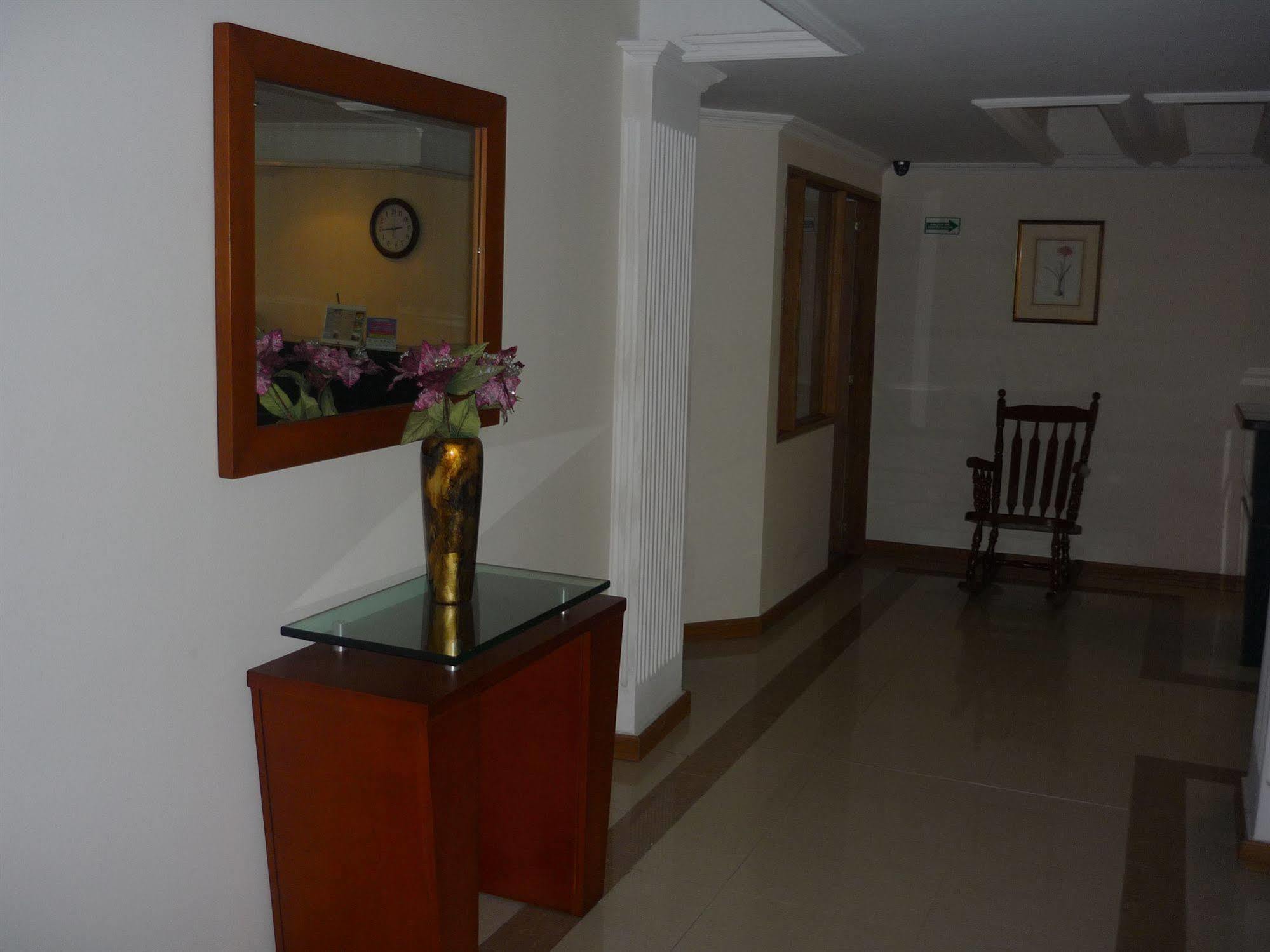 Hotel Casa La Riviera Bogotá Esterno foto